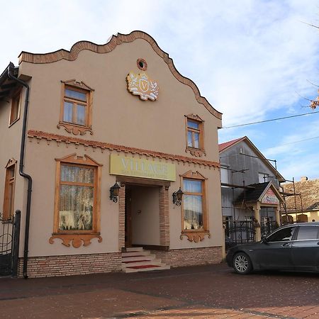 Hotel Village Stari Banovci Bagian luar foto